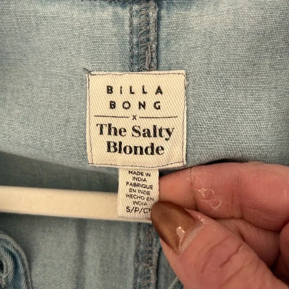 Billabong The Salty Blonde Denim Sunday Uniform
Jumper Women's SZ S retail $150 - Picture 13 of 15